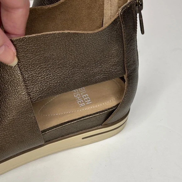 Eileen Fisher Sport Suede Sneaker Sandal in Metallic Bronze  Size 7 - Picture 7 of 9